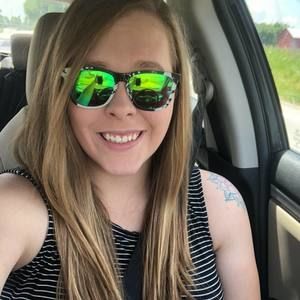 Meet your Posher, Danielle